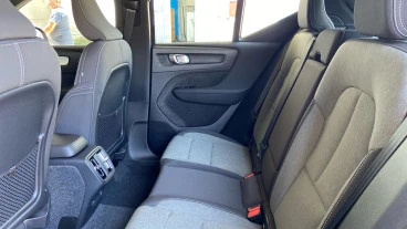 Volvo XC40 2.0 B3 G Plus Dark Auto