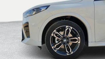 BMW iX2 eDrive20