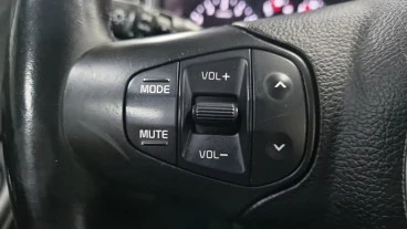 Kia Carens 1.6 GDi 99kW (135CV) Drive