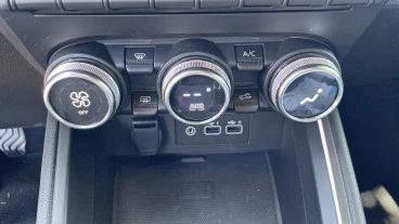 Renault Clio techno Eco-G 100cv (74kW)
