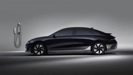 Coches híbridos baratos: Guía completa 2025