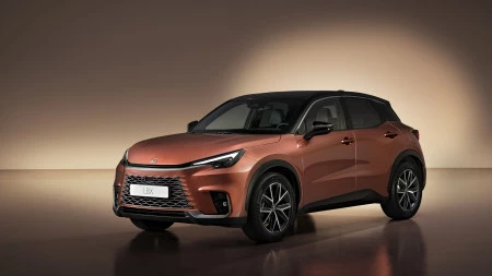 Nuevo LEXUS LBX