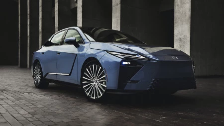 Nuevo Lexus ES 300h 2025