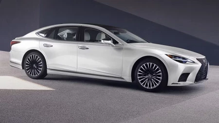 NUEVO LEXUS LS 2025