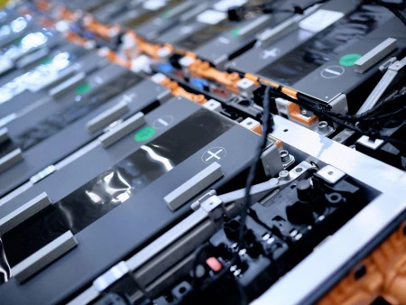 FORD INICIA EL ENSAMBLAJE DE BATERÍAS PARA LOS MODELOS CAPRI Y EXPLORER EN COLONIA