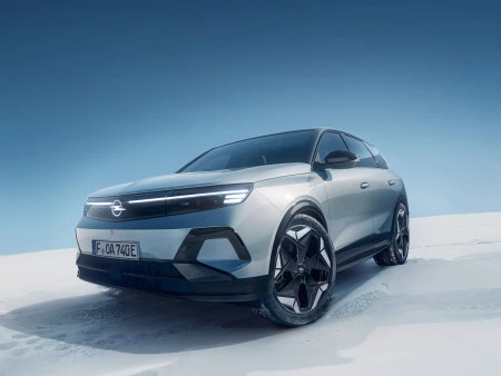 A LA POTENCIA DE CUATRO: OPEL GRANDLAND ELECTRIC AWD YA SE PUEDE PEDIR