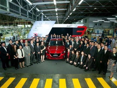 Mazda comienza a fabricar el nuevo Mazda3 en Rayong (Tailandia)