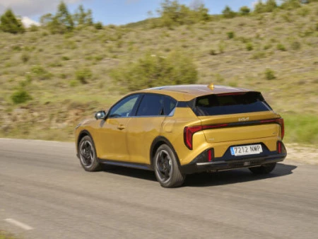 KIA PRESENTA EL K4, DONDE EL DISEÑO ATREVIDO SE UNE A LA INNOVACIÓN INTELIGENTE