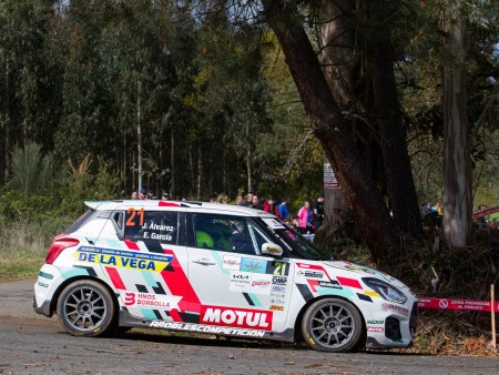 Pablo Pazó gana la copa Suzuki Swift en el Rali Do Cocido
