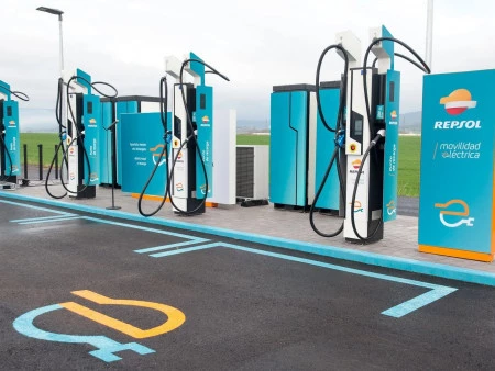 El OMODA 5 EV incorpora la funcionalidad ‘Autocharge’