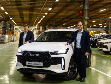 EBRO INICIA LAS PRUEBAS DE PRODUCCIÓN DEL NUEVO SUV HÍBRIDO S400 EN SU PLANTA DE BARCELONA 06/06/2025