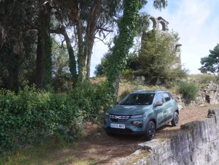 Nace el primer carsharing del Camino de Santiago con Dacia Spring y Mobilize Share