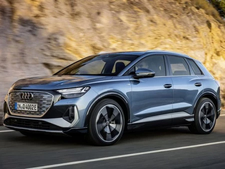 Los Audi Q4 e-tron 2023 estrenan novedades, más potencia y autonomía en los SUV eléctricos