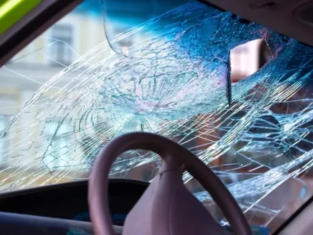 ¿Qué hacer si se rompe la luna de tu coche de segunda mano?