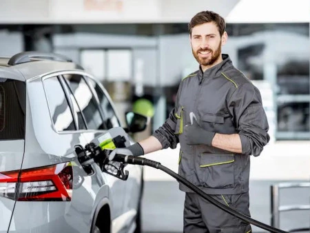 Coches eléctricos vs coches de gasolina: ¿cuál es mejor?
