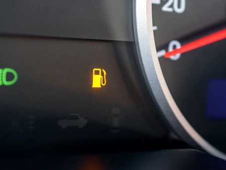 Cuántos km dura la reserva de un coche