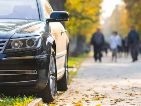 Coche abandonado: qué hacer y a quién acudir