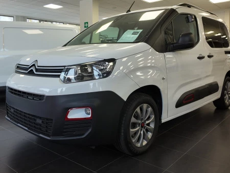 Las mejores furgonetas para autónomos y empresas en 2025