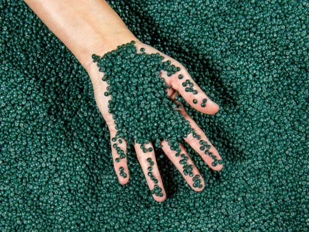 BMW revoluciona la industria automotriz: piezas fabricadas con redes de pesca recicladas