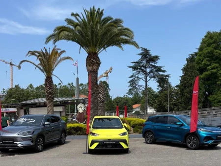 BYD Resnova Motor patrocinadores del Torneo de Pádel del Real Grupo Covadonga