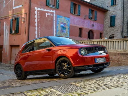 Honda E Limited edition, Bello y exclusivo