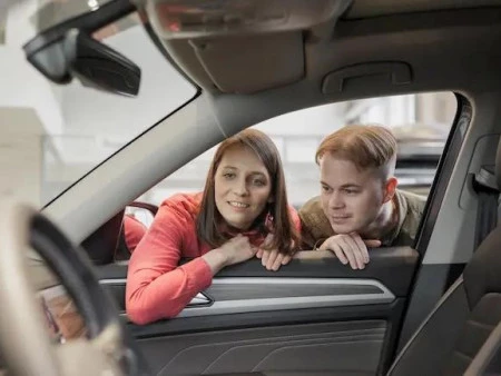 ¿Comprar coche de segunda mano o nuevo?