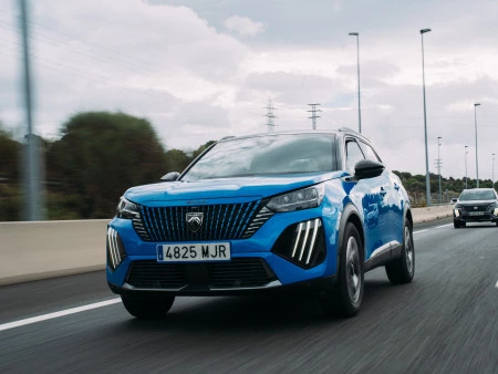 PEUGEOT REGISTRA UN CRECIMIENTO DE DOS DÍGITOS POR TERCER MES CONSECUTIVO