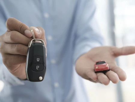 ¿Cómo financiar un coche? Con el banco o concesionario