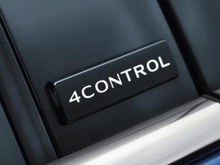 El nuevo Renault Mégane incorpora el sistema 4Control