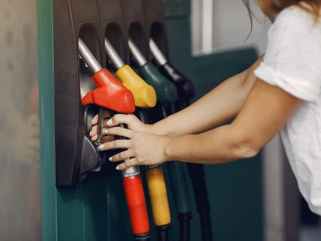 ¿Cómo ahorrar en combustible?
