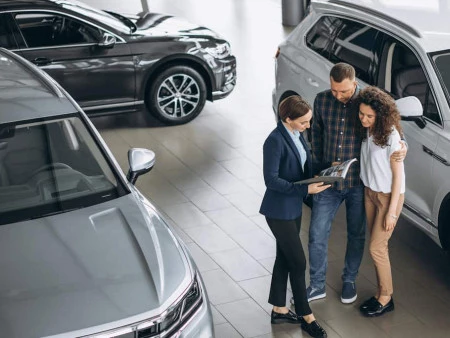 ¿Quién paga la transferencia de un coche? Guía completa para compradores y vendedores