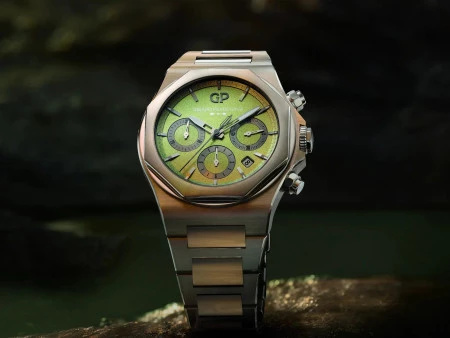 Introducing a new timeless masterpiece: The new Laureato Chronograph Aston Martin Edition