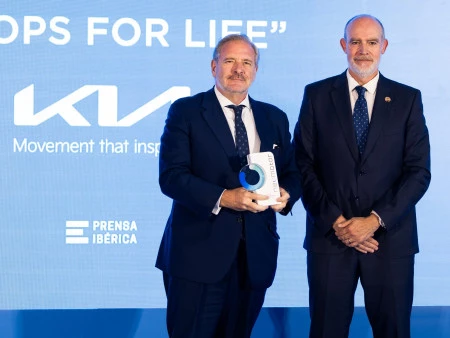 KIA RECIBE EL PREMIO AL “MEJOR PROYECTO SOCIAL” EN LOS PREMIOS NEOMOTOR POR LA INICIATIVA “DROPS FOR LIFE”