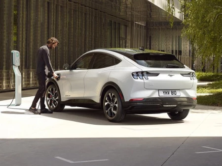 Coche híbrido, ¿cuál elegir? PHEV, MHEV o HEV