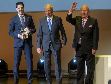 Grupo de Santiago recibe el FAE de Oro 2025