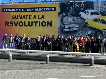 Alumnos de Cuatrovientos conocen Unsain Grupo gracias a ADEFAN