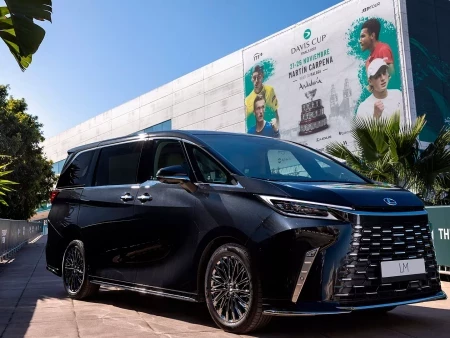 Estreno del nuevo Lexus LM en la final 8 de la Copa Davis