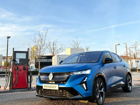 Descubre el Nuevo Renault Rafale E-Tech Híbrido Enchufable 4x4: Potencia, Autonomía y Tecnología