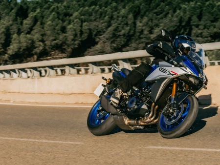 SUZUKI SORPRENDE EN EL SALÓN DE LA MOTO EICMA DE MILÁN CON IMPORTANTES NOVEDADES: DESCUBRE LA GSX-S1000GX