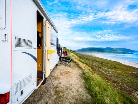 Guía de mantenimiento para tu caravana: limpieza, revisiones, baterías, neumáticos