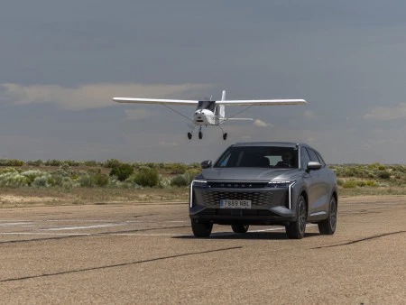 EL OMODA 9 SHS DESLUMBRA POR SU COMBINACIÓN DE RENDIMIENTO, CONFORT Y TECNOLOGÍA