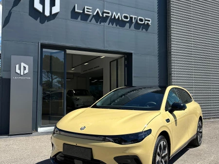 El nuevo Leapmotor B05 conquista al público en el VEM: Mosancar lo presenta en primicia
