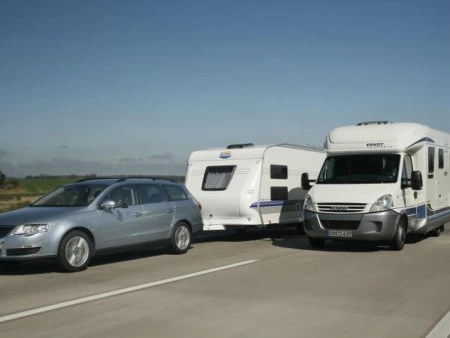 Viajar en caravana: consejos y normativa