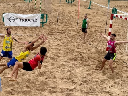 MINI Triocar, en el XII Torneo de Balonmano Playa en Gijón