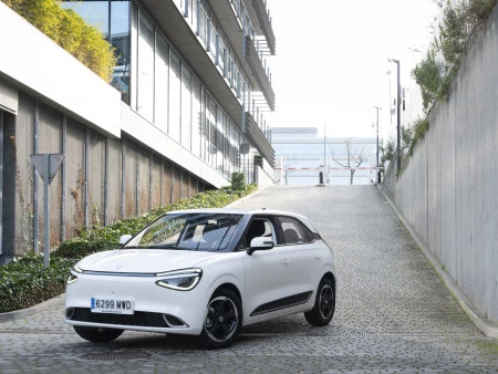 DONGFENG BUSCA LA MEJOR NOTA EN LA PAU: LA EXCELENCIA ACADÉMICA TIENE COMO RECOMPENSA EL DONGFENG BOX TOTALMENTE ELÉCTRICO