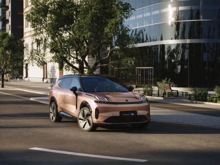 lynk & Co se convierte en el primer fabricante europeo en lanzar un híbrido enchufable con 200 km de autonomía