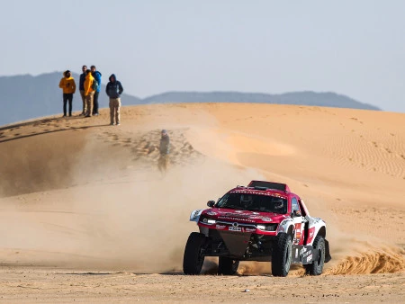 SsangYong Motorsport se mantiene en la pugna por el top 25 en el Dakar