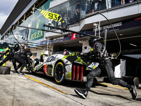 24 HORAS DE LE MANS: EL EQUIPO PEUGEOT TOTALENERGIES A LOS PIES DE LA "MONU... MANS"!
