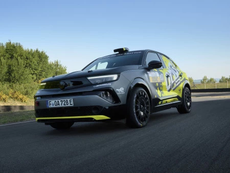 DE LOS RALLIES A LA CARRETERA: EL NUEVO OPEL MOKKA GSE