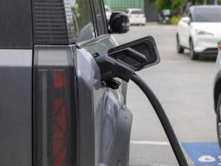 Microhíbrido (MHEV) vs híbrido (HEV) vs enchufable (PHEV): tipos explicados